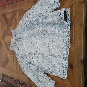 Zesica Pull Over top size large